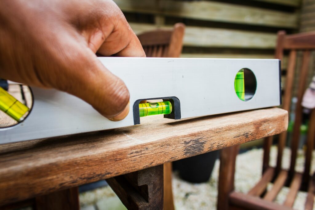 Nível bolha ou nível a laser?